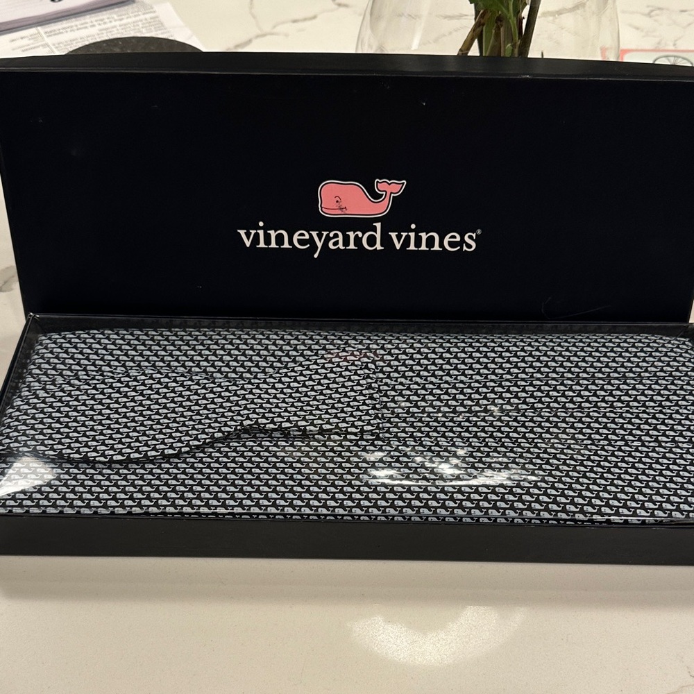 PROM - NWT Vineyard Vines Classic Black and White Tie & Cummerbund WHALE PRINT